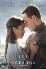 A Luz Entre Oceanos